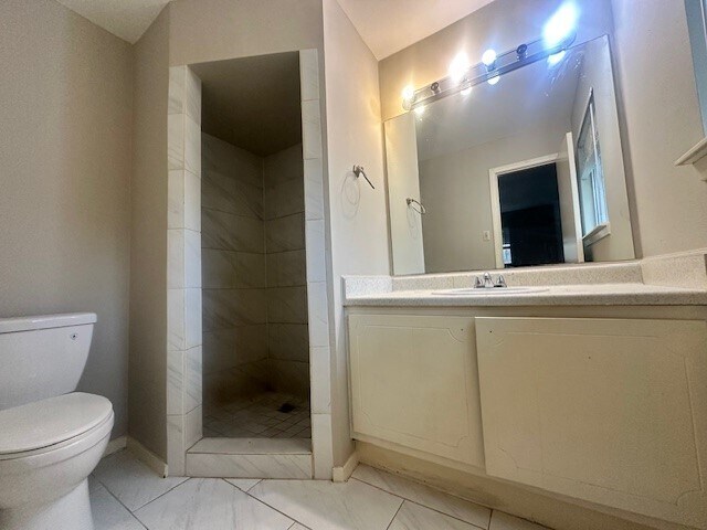 Building Photo - 11735 N Willowdale Cir