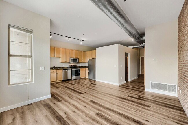 Building Photo - 7700 E 29th Ave