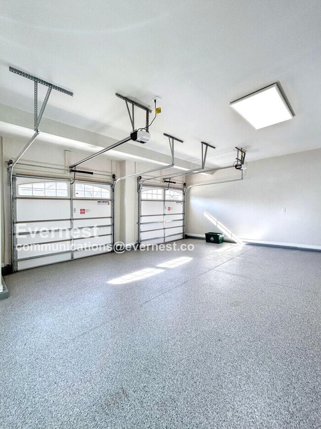 Building Photo - 9226 Northfield Crossing Dr