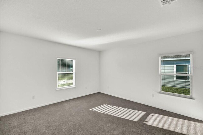 Building Photo - 4473 NW 14th Lp
