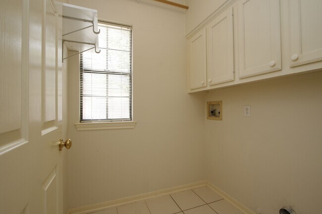 Building Photo - 13618 Shadow Falls Ct