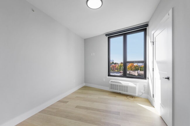 Interior Photo - Olea by Gomes