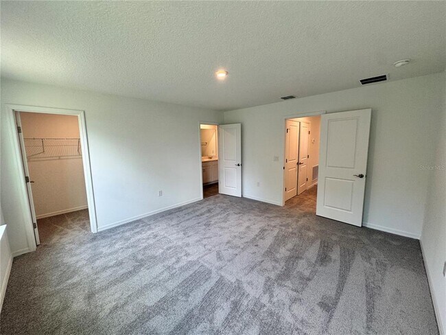 Building Photo - 3031 Jessamine Dr