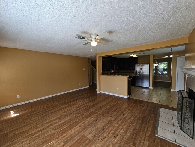 Building Photo - Incredible home available in Reserve At Hi...