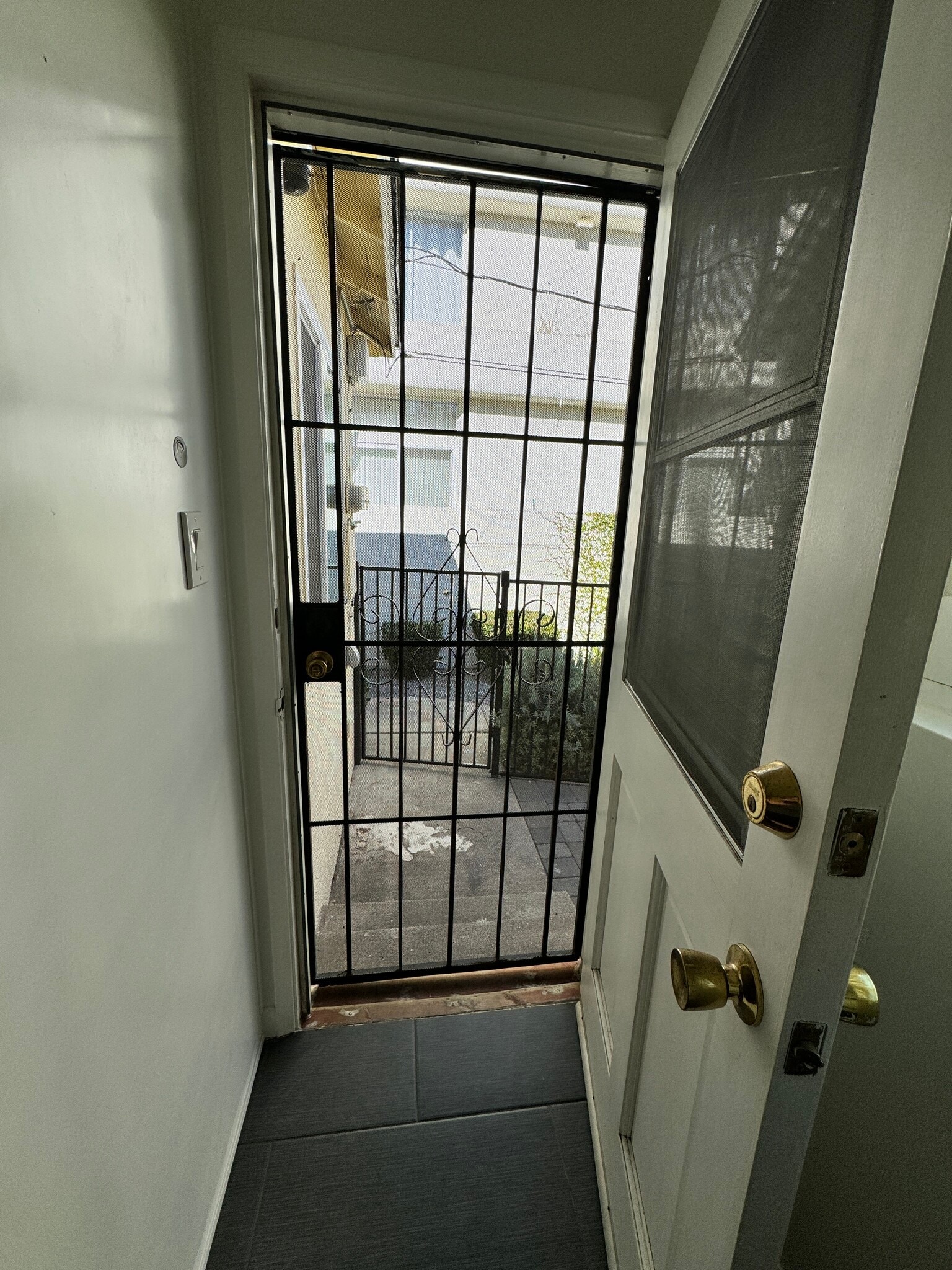 Back door leading to private patio - 1935 18th St