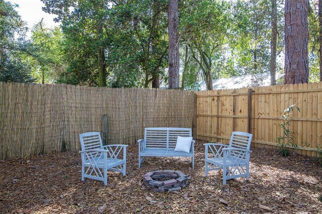 Building Photo - 1435 NW 7th Ave