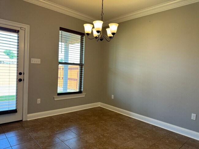 Building Photo - CYPRESS BEND GARDEN DISTRICT OF NORTH BOSS...