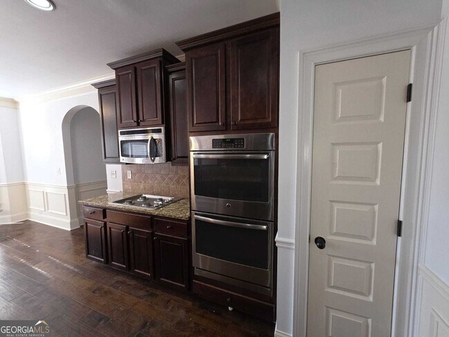 Building Photo - 2183 Trinity Grove Ct