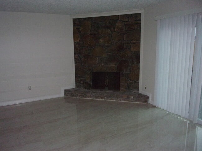 Building Photo - 4792 James Kent Ct