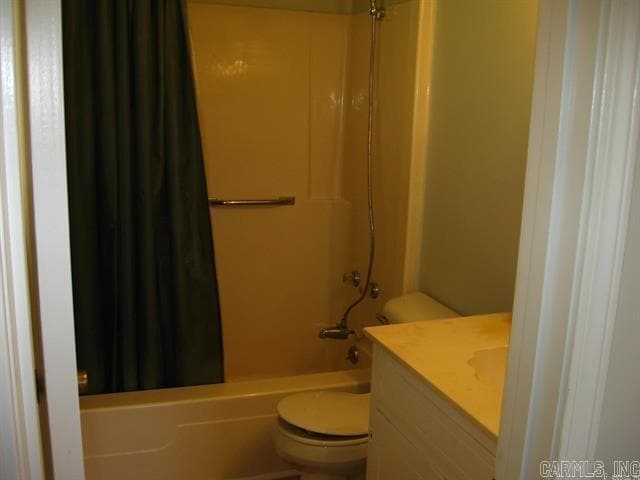 Building Photo - 230 Riverview Dr
