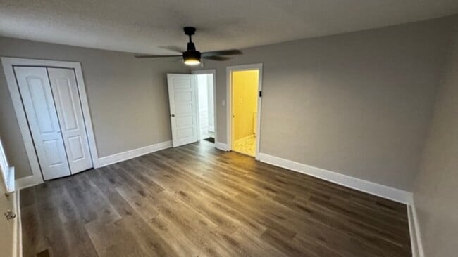 Building Photo - 1418 Snowden Ave