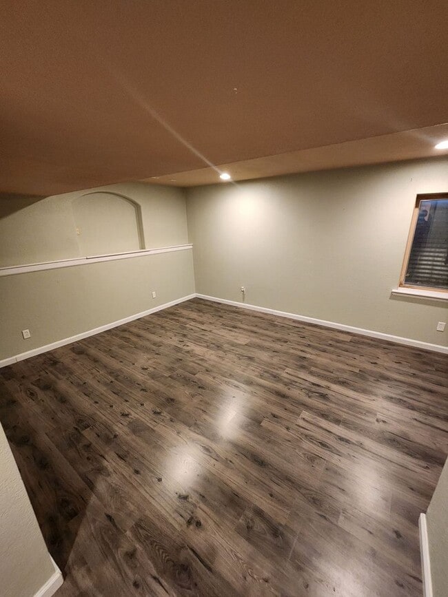 Building Photo - 4556 Gunbarrel Dr