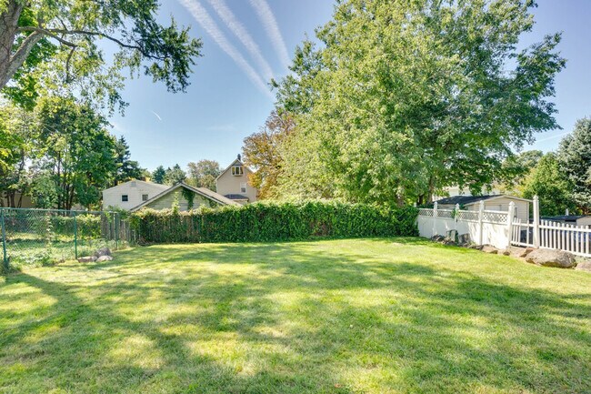 Building Photo - 112 Rockwood Pl