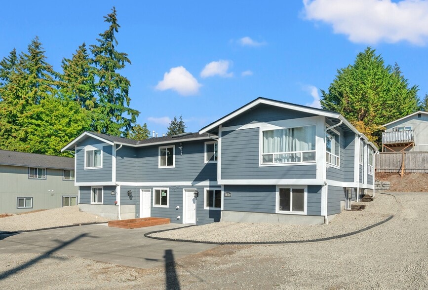 Down left unit - 411 124th St S