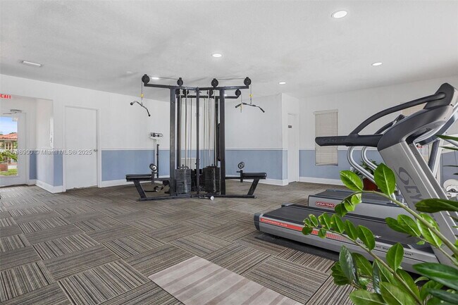 Building Photo - 4900 NW 79th Ave