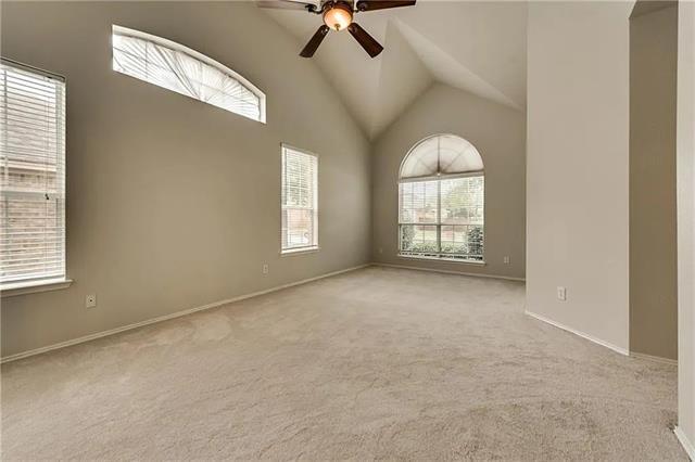Building Photo - 9304 Regal Oaks Dr