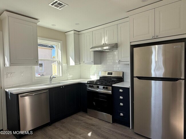 Building Photo - 616 Ocean Gate Ave