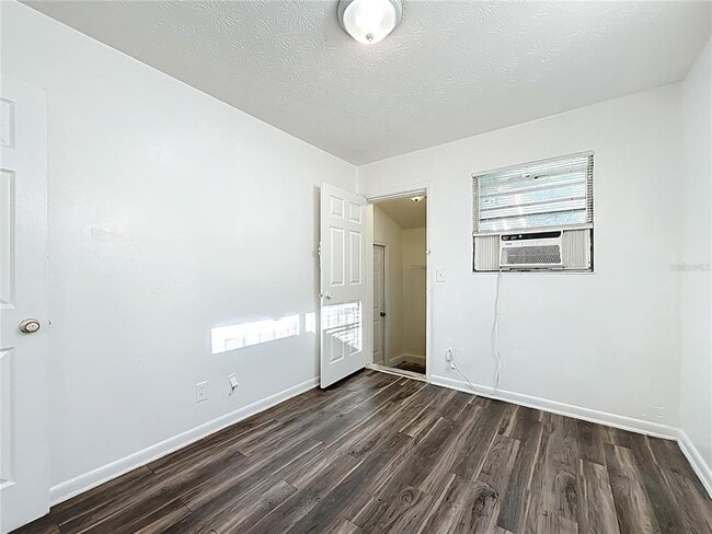 Building Photo - 4509 Ken Knight Dr N