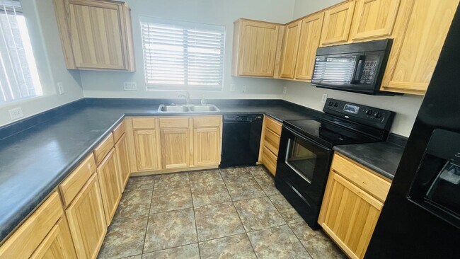 Building Photo - 44970 W Zion Rd