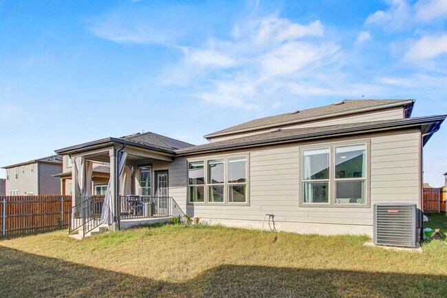 Building Photo - 205 Travers Stake Trl