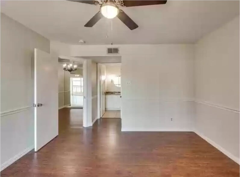 Building Photo - 11480 Audelia Rd