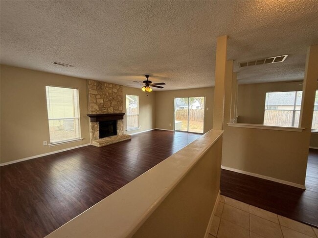 Building Photo - 11603 Tanglebriar Trail