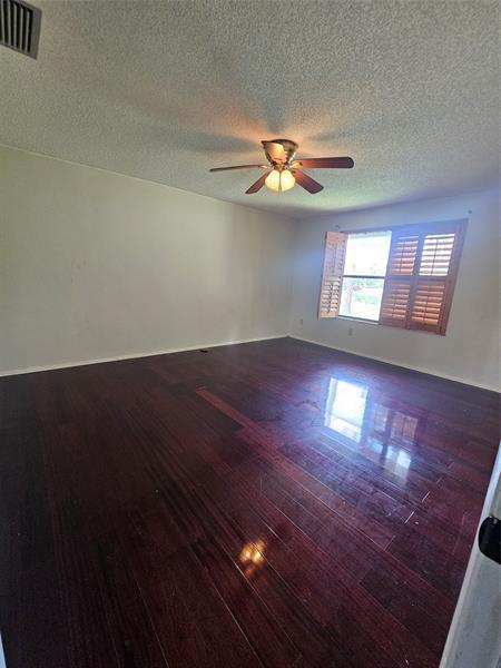 Building Photo - 263 Deerfield Ct