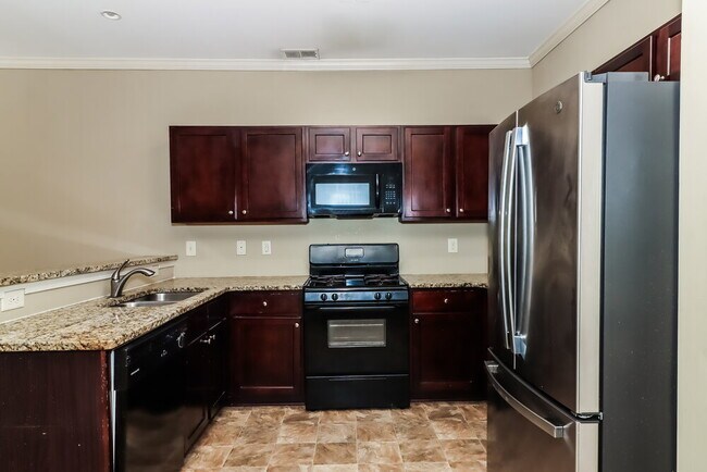 Building Photo - 284 Camellia Way