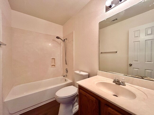 Building Photo - 102 Adamae Ln