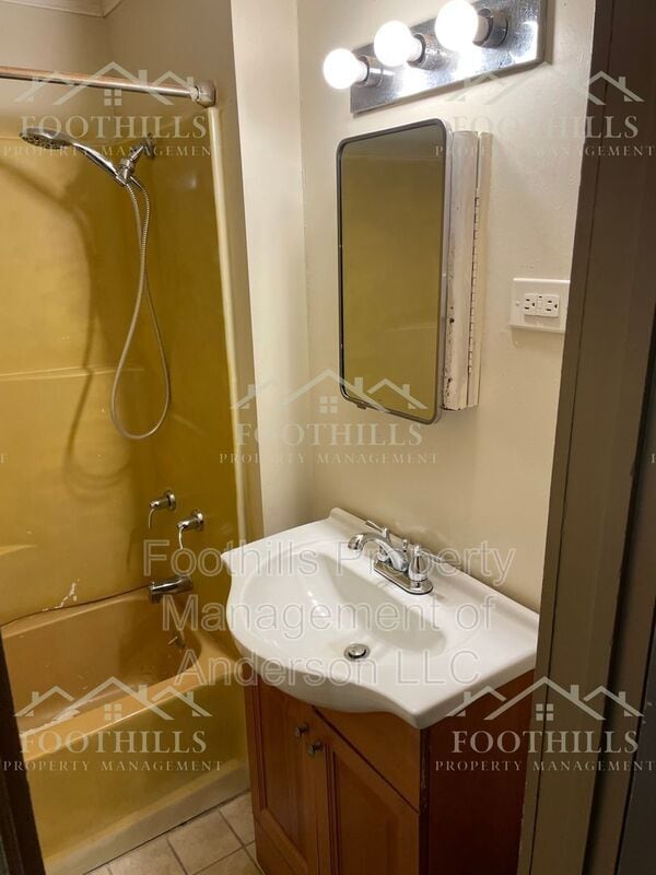 Building Photo - 209 Farmer St