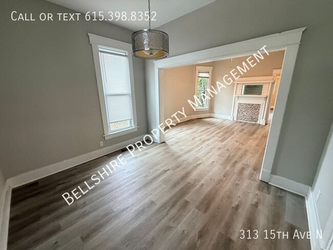 Building Photo - 313 15th Ave N
