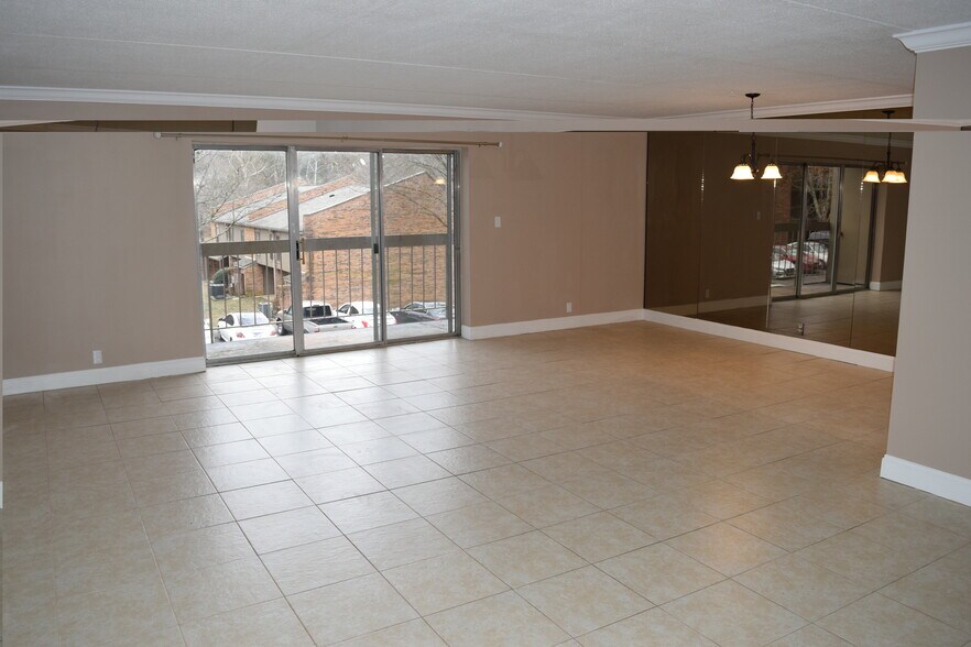 Building Photo - 8526 Madrid Ct