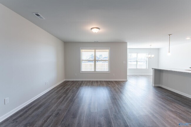 Building Photo - 102 Waltrip Dr