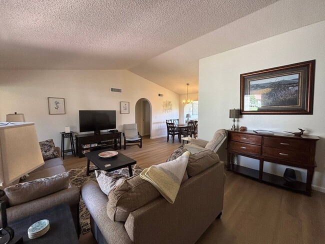 Building Photo - Lovely 3 bedroom 2 bath home in the grass in Leisure World a 45+ Active Adult Resort Community. M...