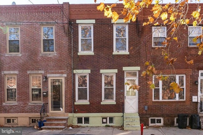 Building Photo - 2842 Cantrell St
