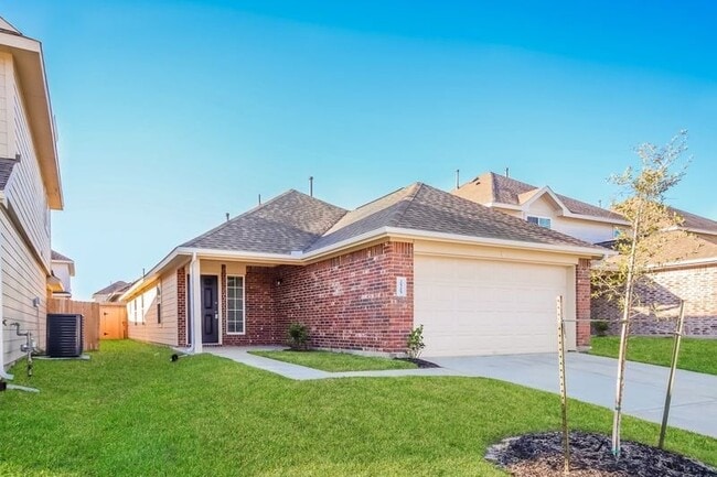 Building Photo - 2525 Grayling Dr