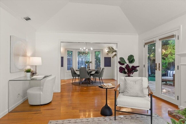 Building Photo - 1028 Clark Ave