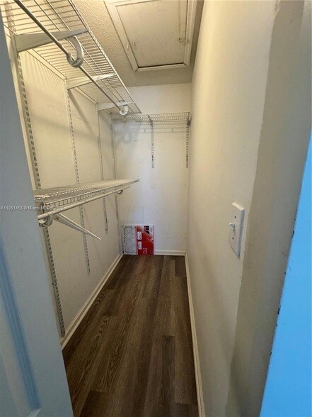 Building Photo - 14059 SW 120th Ct