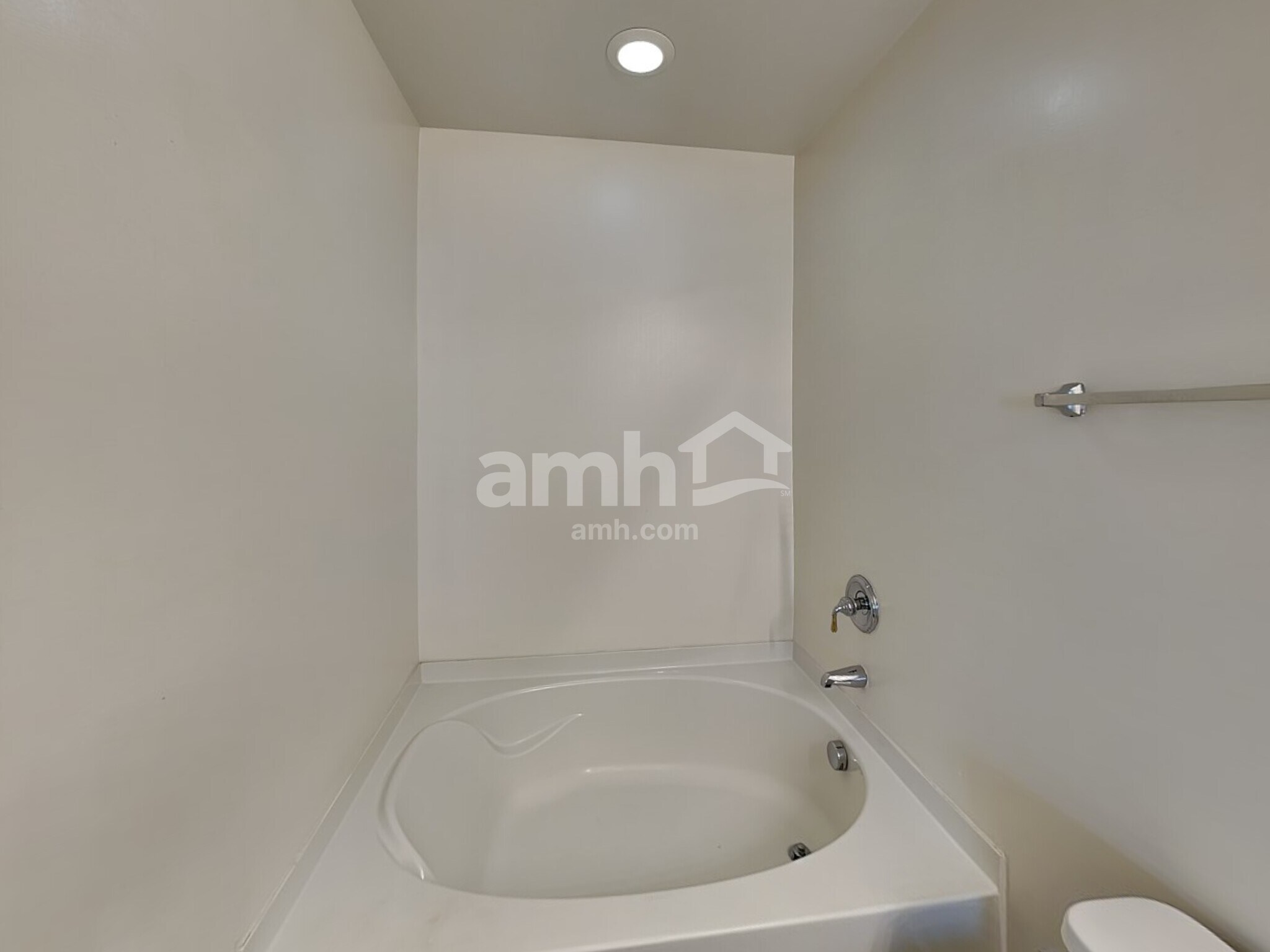 Building Photo - 1113 Garrison Rd