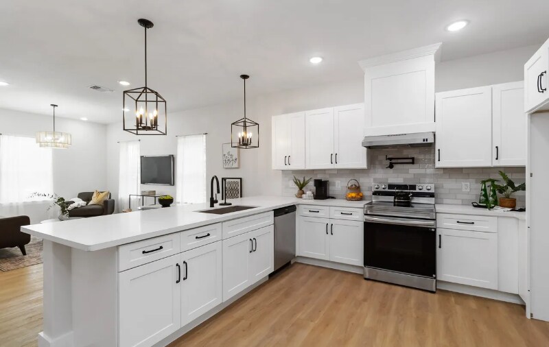 Building Photo - 237 Carle Ave