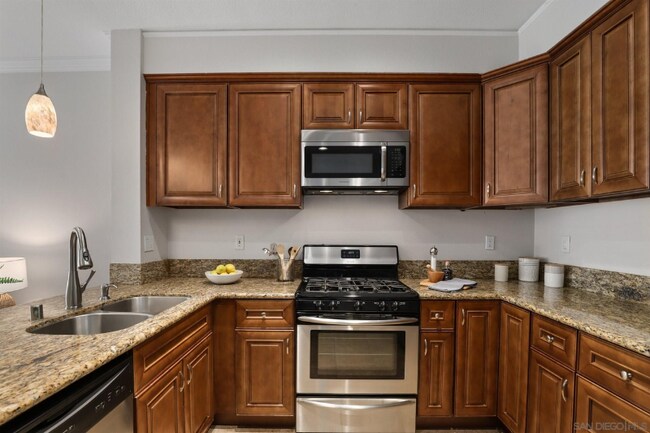 Building Photo - 2316 Cabo Bahia