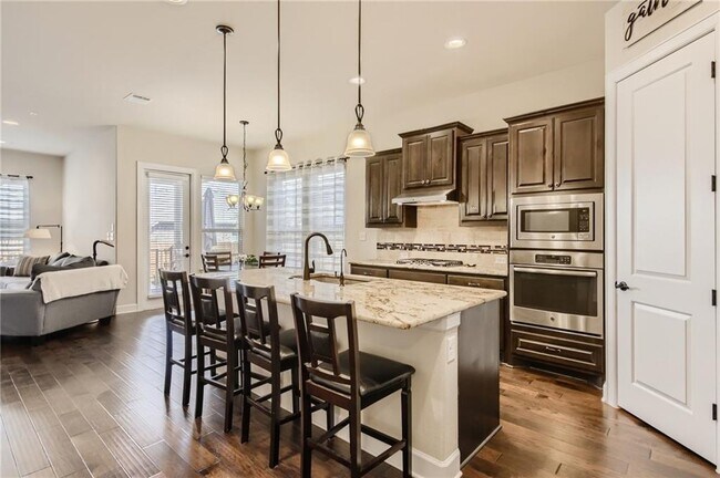 Building Photo - 717 Garner Park Dr