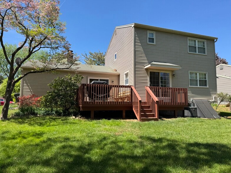 Back with deck - 2781 Cobblestone Ln