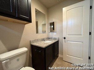 Building Photo - 6866 Lakeview Dr.