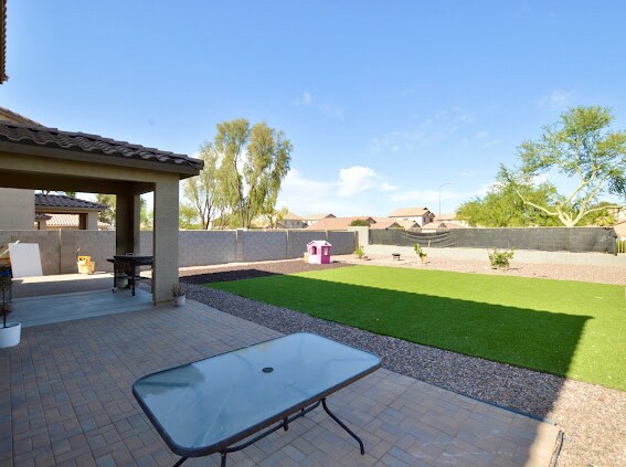 Building Photo - 17901 N Vera Cruz Ave