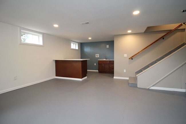 Building Photo - 3396 SE Rockwood St