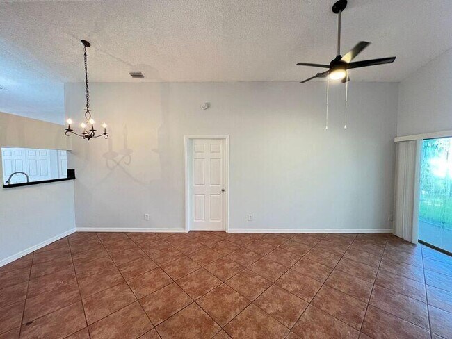 Building Photo - 89 Buxton Ln