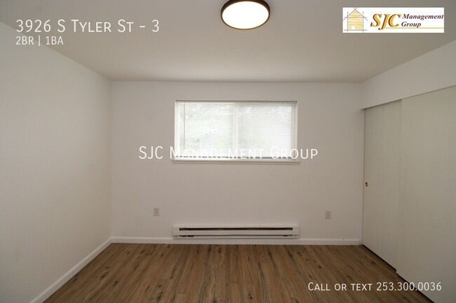 Building Photo - Recently updated two bedroom unit in Tacom...