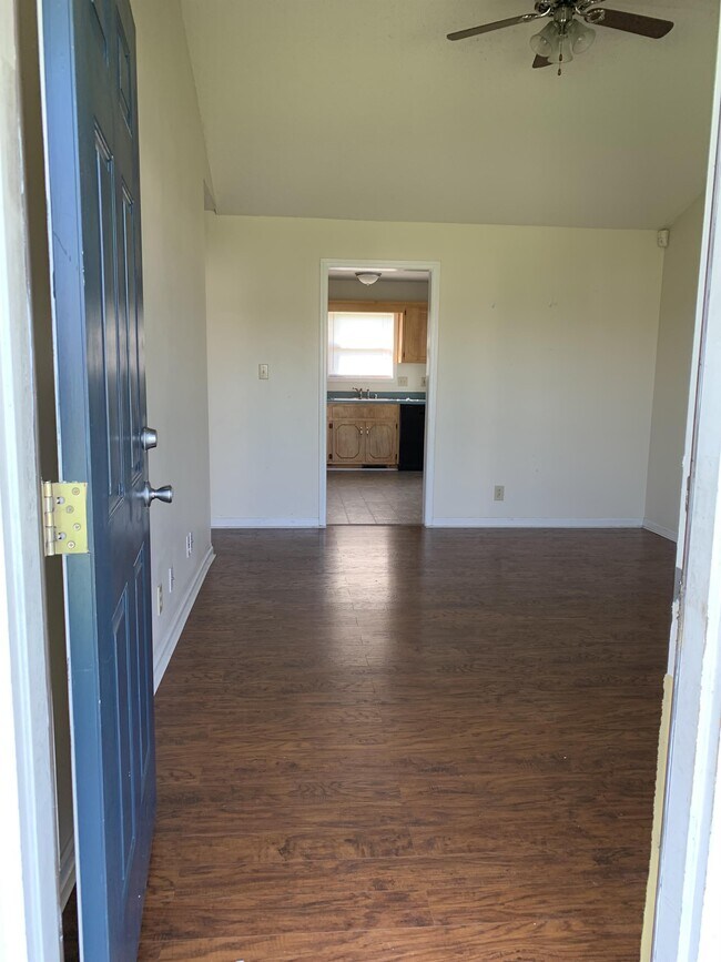 Building Photo - 1928 Timberline Cir