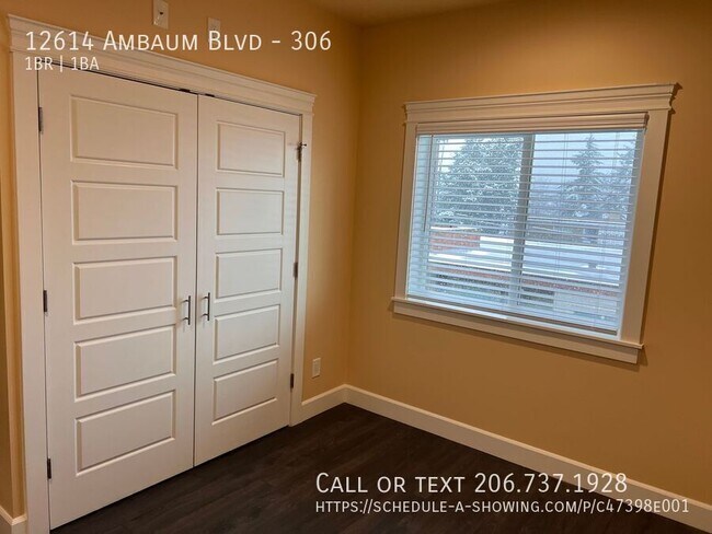 Building Photo - 12614 Ambaum Blvd SW